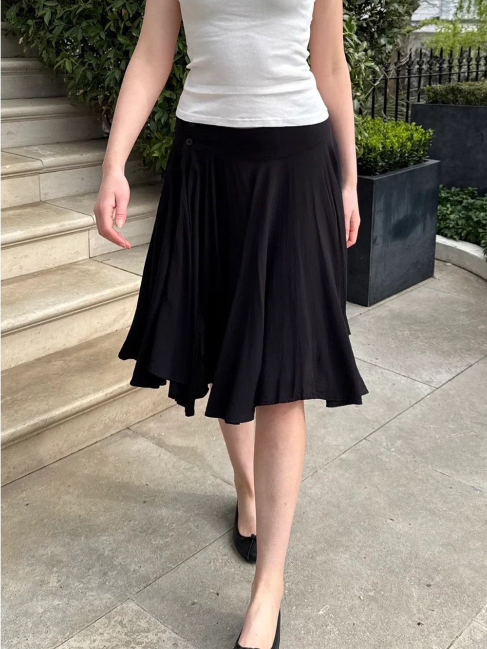 Brandy Melville black Jesse Midi Skirt -